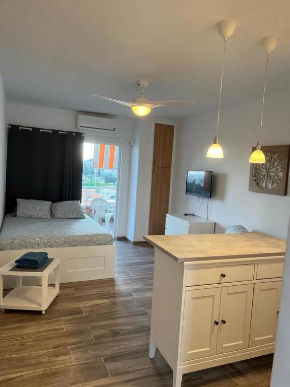 Lovely Apartment In 토레몰리노스 외부 사진